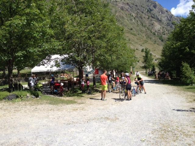 Rifugio Prati Del Vallone Pietraporzio Εξωτερικό φωτογραφία